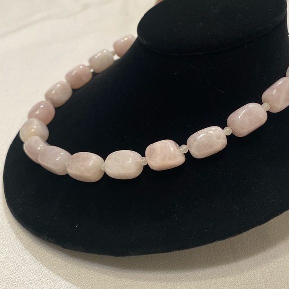 Vintage Chunky Rose Quartz Necklace - Picture 2 of 16